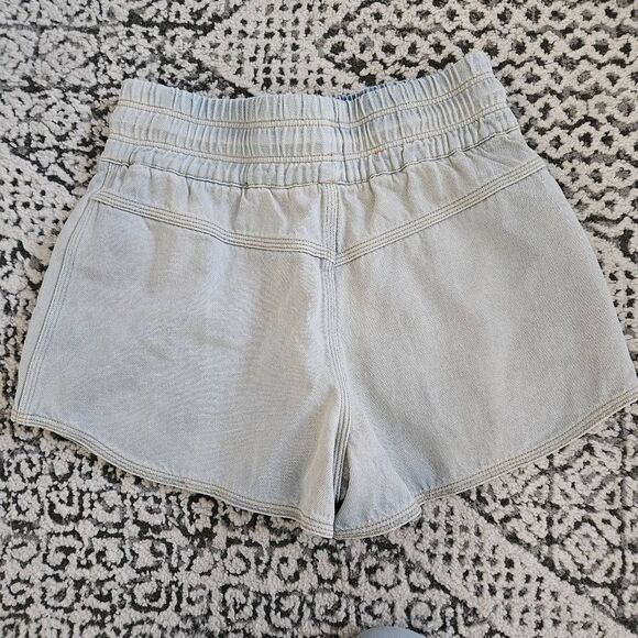 IRO Bleached Blue Denim Shorts Size 36 (US 4) - Picture 5 of 8